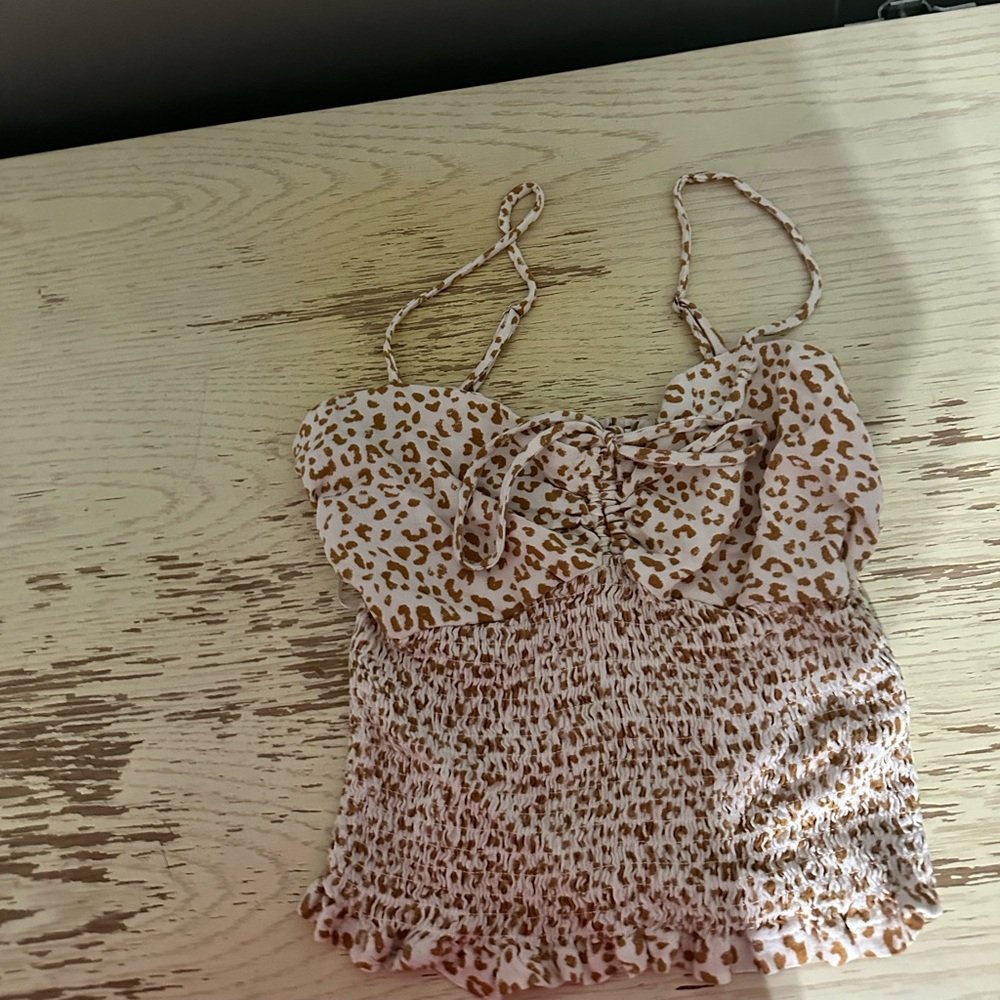 leopard crop top